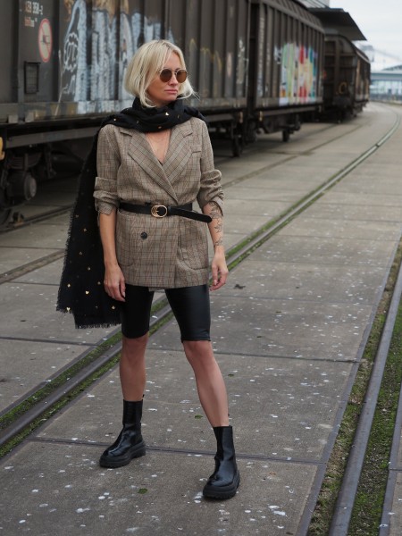 Doppel-Knopf-Blazer in angesagtem Karomuster